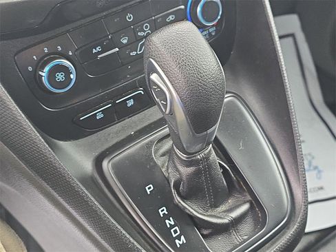 Used 2020 Ford Transit Connect XL image 24