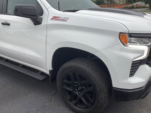 Used 2024 Chevrolet Silverado 1500 LT Trail Boss w/ Convenience Package II AWD/4WD image 24