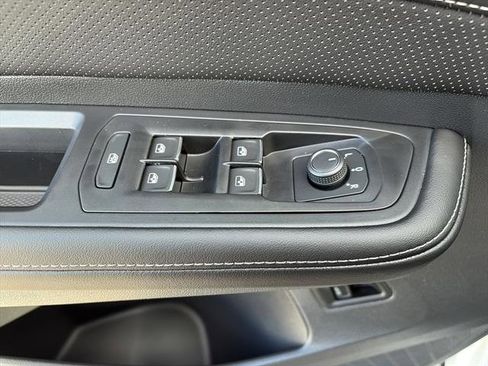 New 2026 Volkswagen Atlas SE image 13