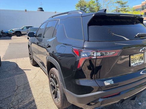Used 2025 Chevrolet Equinox RS FWD image 9