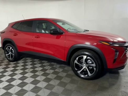 New 2026 Chevrolet Trax RS w/ Driver Confidence Package FWD image 2