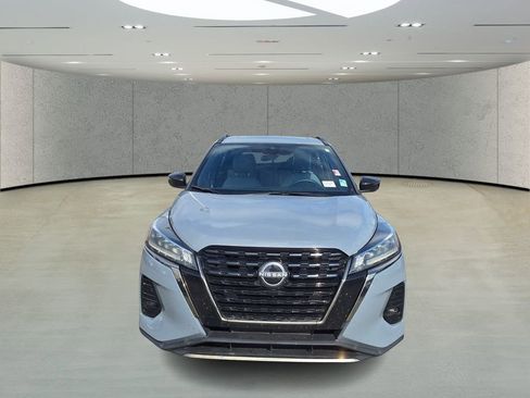 Certified 2024 Nissan Kicks SR w/ SR Premium Package image 8