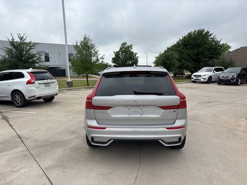 Certified 2025 Volvo XC60 B5 Core image 6