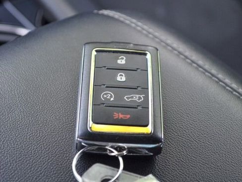 Used 2023 Jeep Grand Cherokee Altitude AWD/4WD image 26