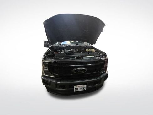 Used 2021 Ford F250 Lariat image 3