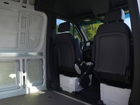 New 2025 Mercedes-Benz Sprinter 2500 image 21