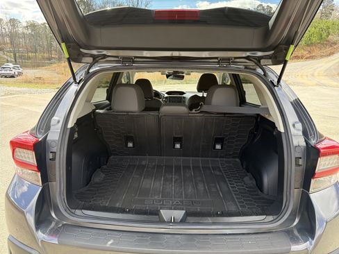 Used 2022 Subaru Crosstrek 2.5i Sport w/ Moonroof Package image 18