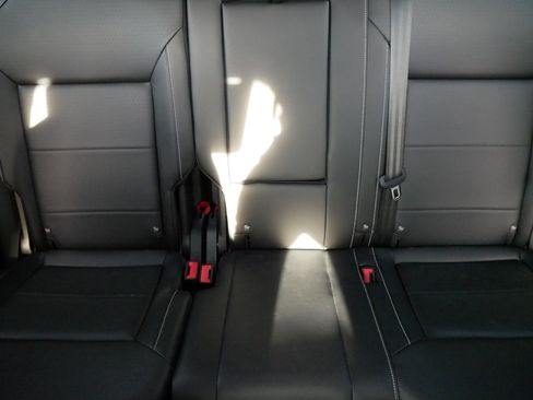 Certified 2023 Volkswagen Atlas SE image 13