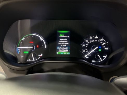 Used 2022 Toyota Sienna LE image 28