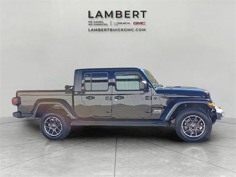 Used 2023 Jeep Gladiator Overland image 8