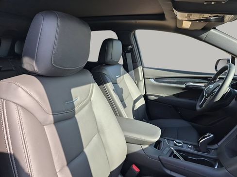 New 2026 Cadillac XT5 Premium Luxury w/ Driver Assist Package AWD/4WD image 16