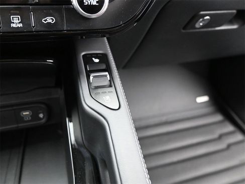 Certified 2023 Kia Telluride EX image 31