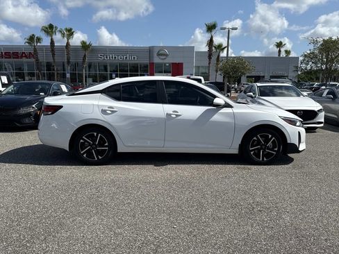 Certified 2024 Nissan Sentra SV FWD image 2