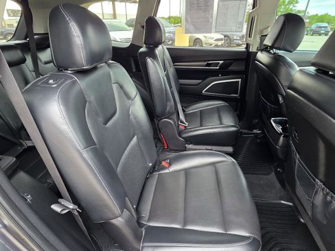 Used 2022 Kia Telluride S AWD/4WD image 32