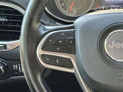 Used 2021 Jeep Cherokee Limited w/ Mopar Interior Package image 16