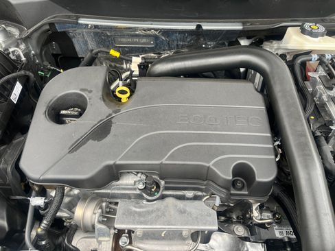 Used 2023 Chevrolet Equinox LT FWD image 22