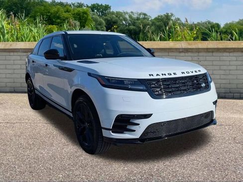 New 2026 Land Rover Range Rover Velar Dynamic SE image 3