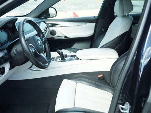 Used 2018 BMW X6 sDrive35i RWD image 36