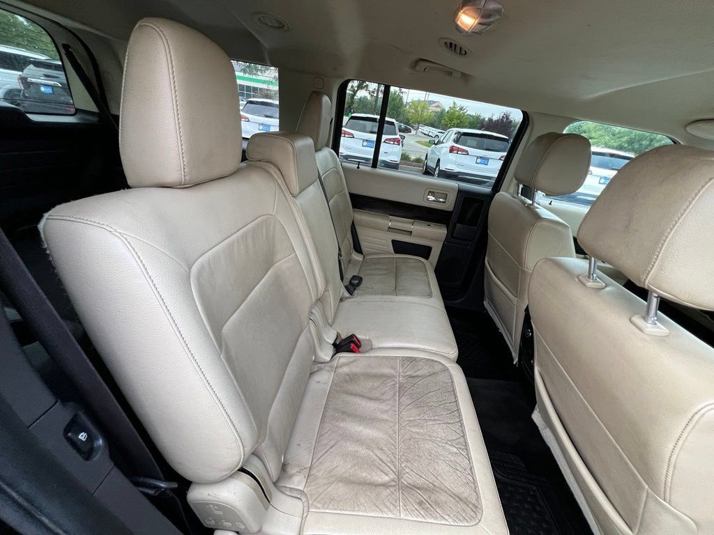 Used 2017 Ford Flex SEL w/ Equipment Group 202A AWD/4WD image 25