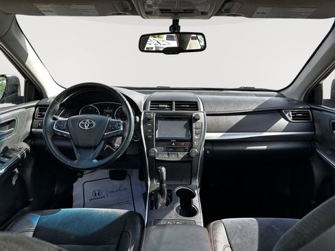 Used 2016 Toyota Camry XSE w/ Moonroof Package FWD image 22