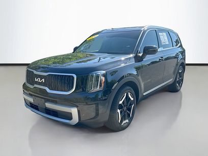 Used 2024 Kia Telluride EX w/ EX Captain's Chair Package