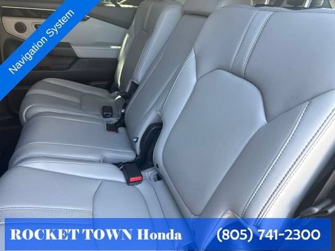 Used 2023 Honda Pilot Touring image 19