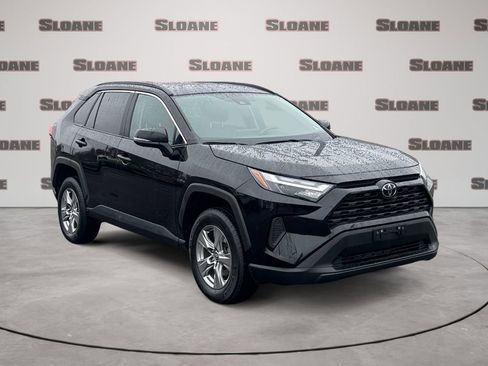 Used 2024 Toyota RAV4 XLE image 7