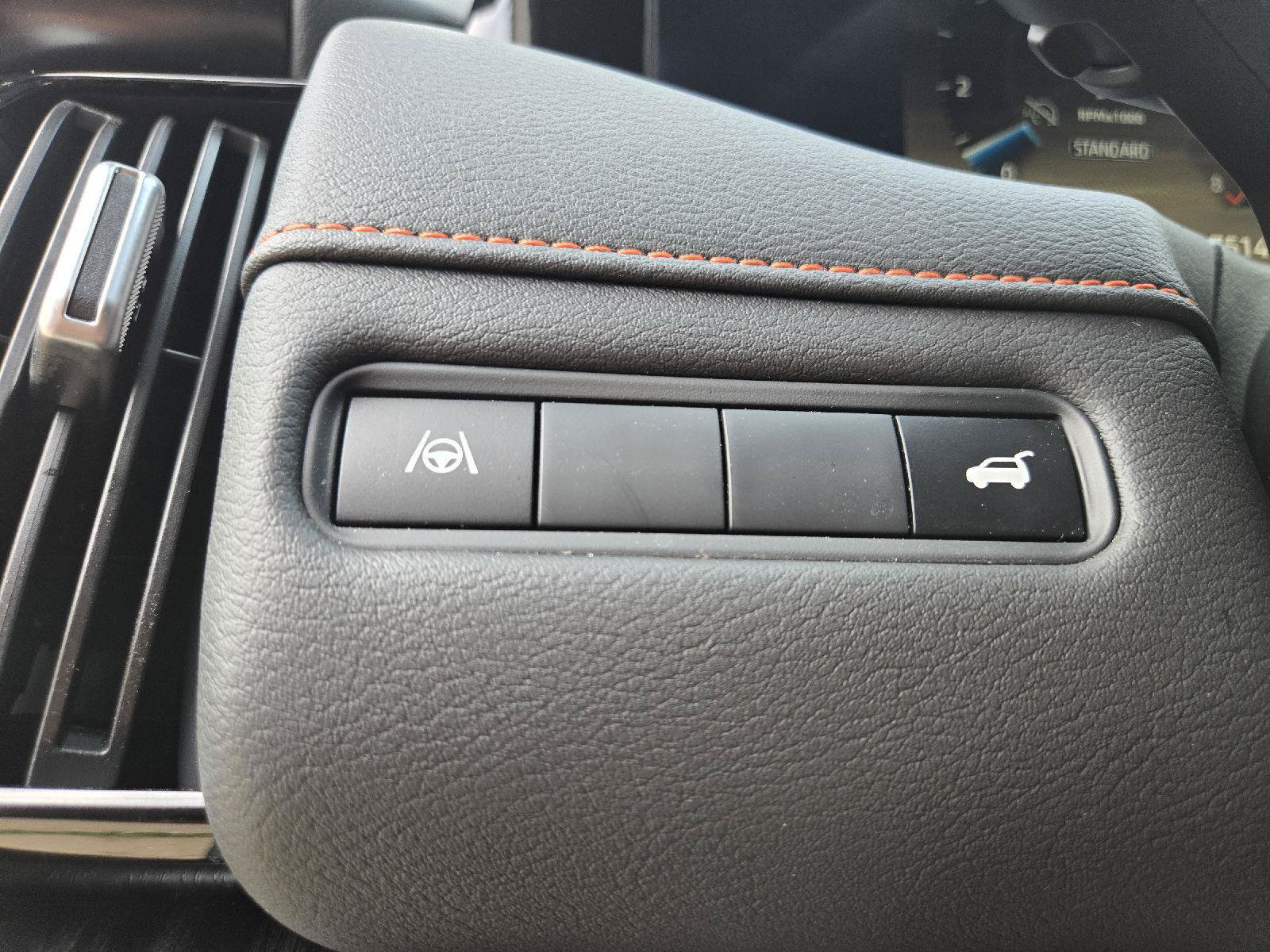 Used 2025 Nissan Armada PRO-4X AWD/4WD image 16