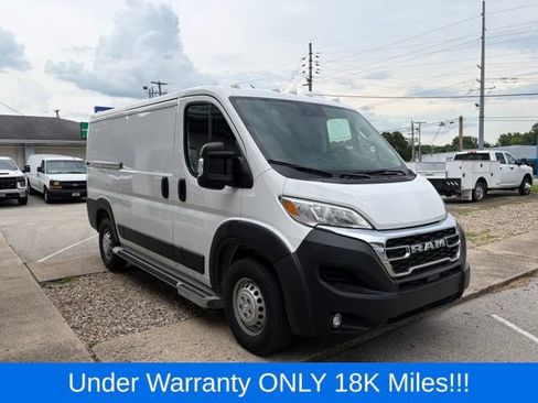 Used 2025 RAM ProMaster 2500 w/ U-Haul Equipment Group FWD image 3
