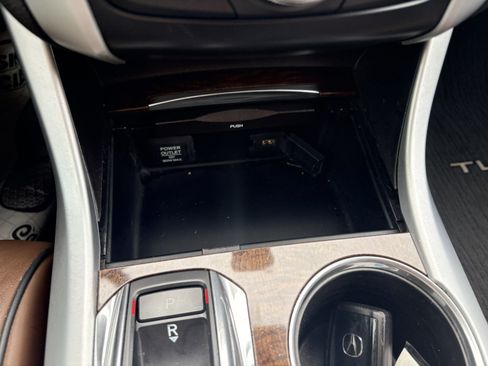 Used 2018 Acura TLX V6 SH-AWD w/ Technology Pkg image 25