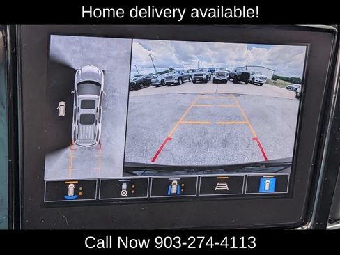 Used 2023 Chevrolet Traverse RS FWD image 40
