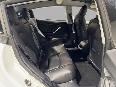 Used 2021 Tesla Model 3 Standard Range Plus image 25