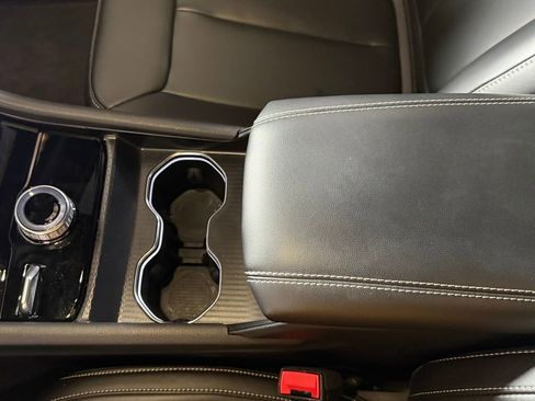 Certified 2025 Jeep Grand Cherokee Limited w/ Black Appearance Package image 20