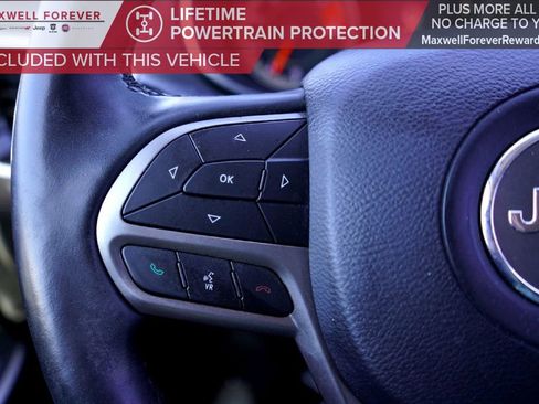 Used 2019 Jeep Cherokee Limited image 14