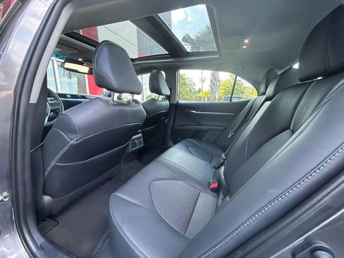 Used 2020 Toyota Camry XSE w/ Navigation Package image 16