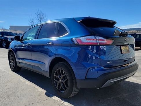 Used 2024 Ford Edge SEL image 9