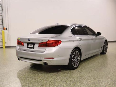 Used 2017 BMW 530i RWD image 10