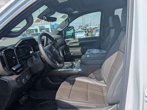 New 2026 Chevrolet Silverado 3500 High Country w/ High Country Premium Package AWD/4WD image 15