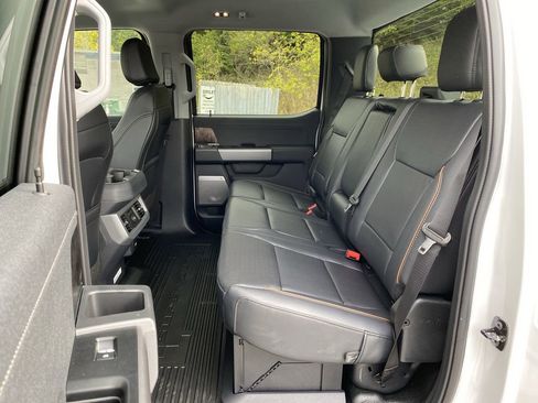 New 2026 Ford F250 Lariat w/ FX4 Off-Road Package image 40