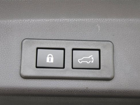 Certified 2023 Subaru Ascent Premium w/ Convenience Package image 29