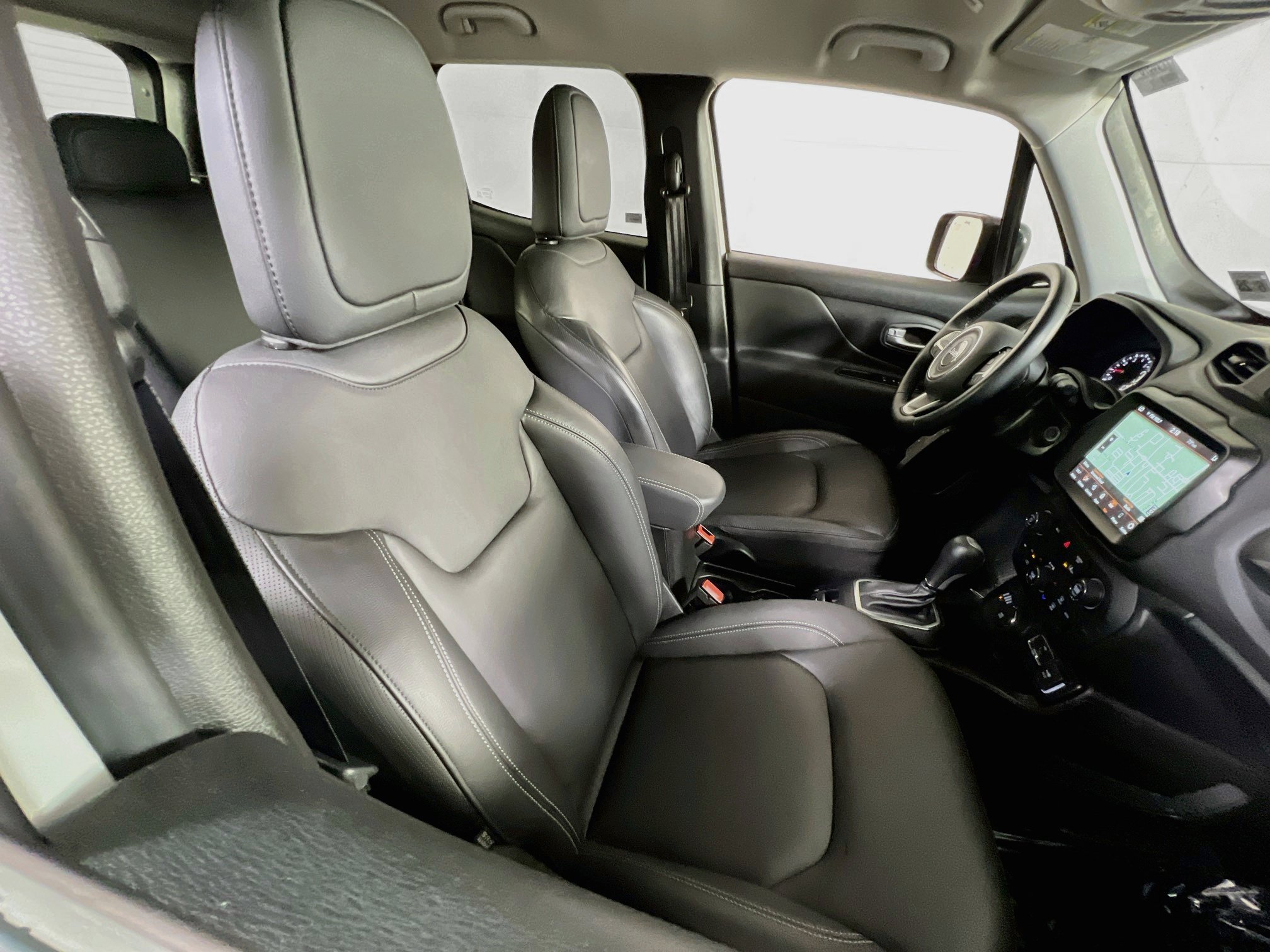 Used 2023 Jeep Renegade Limited AWD/4WD image 27
