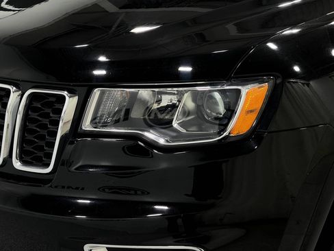 Used 2021 Jeep Grand Cherokee Laredo X AWD/4WD image 32
