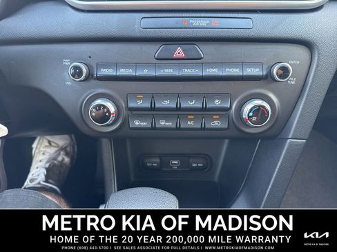 Used 2022 Kia Sportage LX AWD/4WD image 22