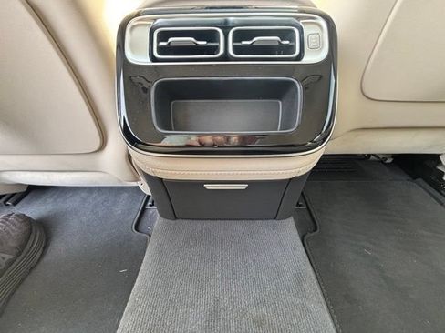 Certified 2022 Mercedes-Benz S 580 4MATIC Sedan w/ 3D Technology Package image 32