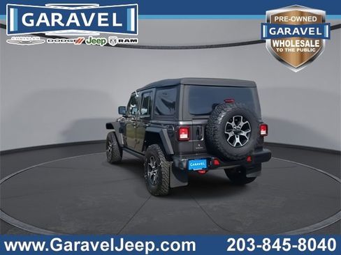 Used 2018 Jeep Wrangler Unlimited Rubicon w/ Cold Weather Group image 11