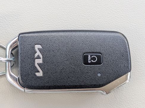 Certified 2023 Kia Sorento S image 44