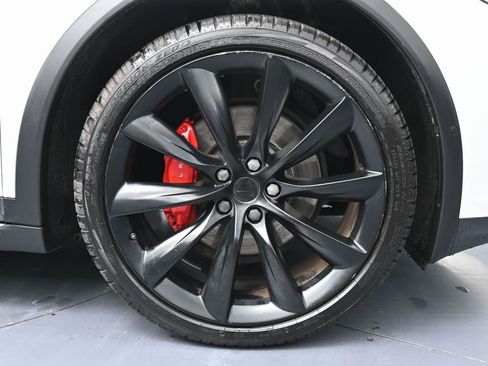 Used 2021 Tesla Model X Performance image 13
