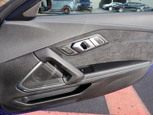 Used 2024 BMW Z4 M40i w/ Premium Package image 16