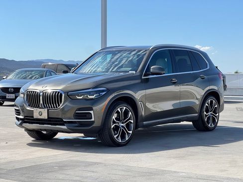 Used 2022 BMW X5 sDrive40i w/ Premium Package RWD image 6