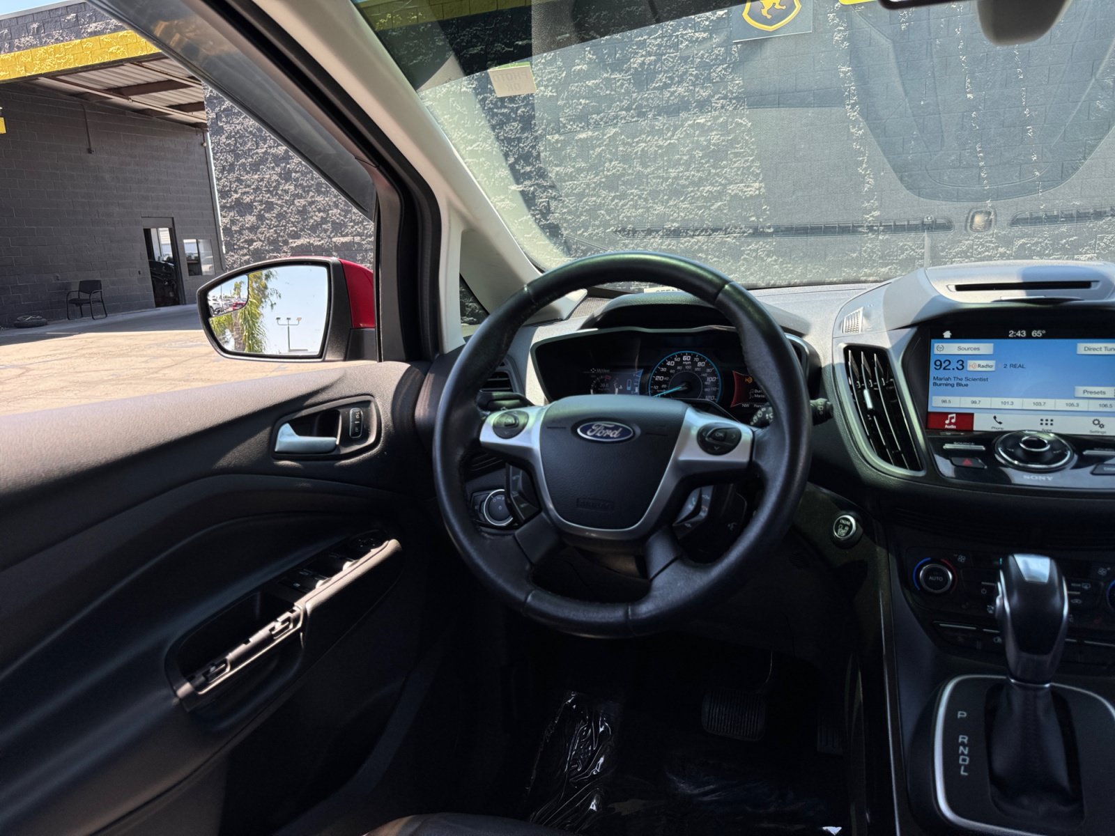 Used 2017 Ford C-MAX Energi Titanium FWD image 20